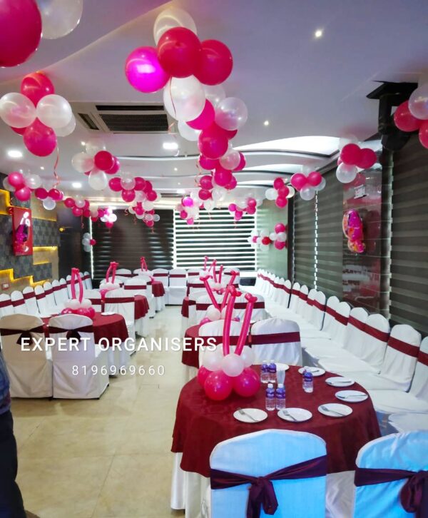 Simple balloon decorations for hotel near me