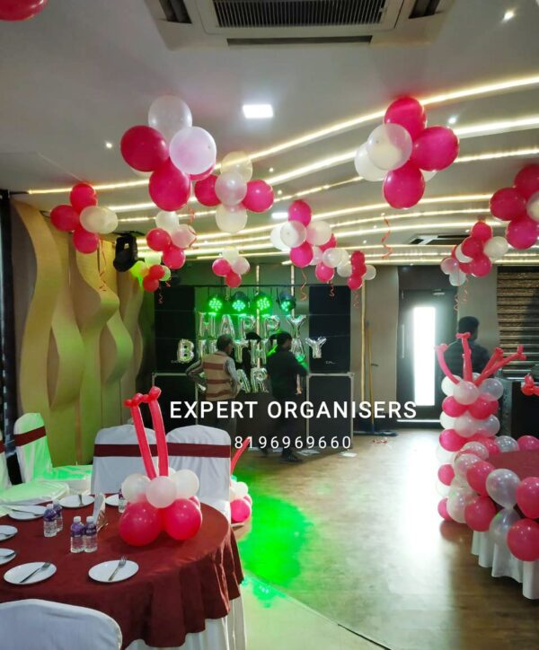 Simple balloon decorations for hotel near me
